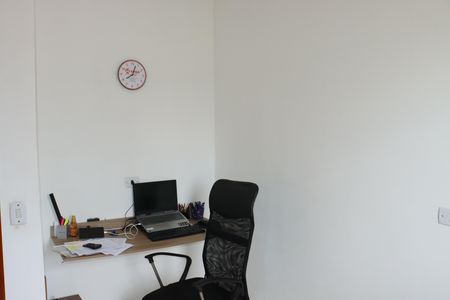 Quarto 2 de casa para alugar com 2 quartos, 43m² em Jardim São Miguel, Cotia