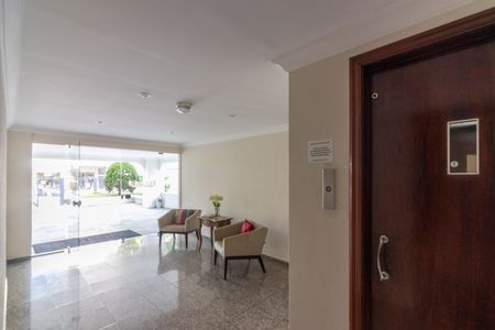 Apartamento para alugar com 50m², 2 quartos e 1 vagaHall de entrada - elevador