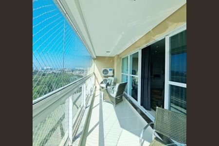 Apartamento à venda com 225m², 4 quartos e 4 vagasVaranda da Sala