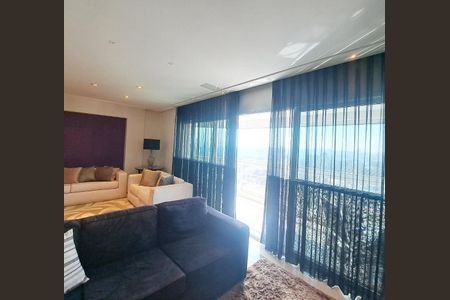 Apartamento à venda com 225m², 4 quartos e 4 vagasSala