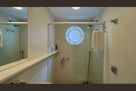 Apartamento para alugar com 104m², 2 quartos e 1 vaga Apartamento para alugar com 104m², 2 quartos e 1 vagaBanheiro da Suíte 1