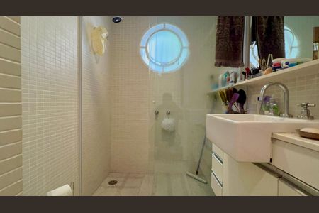 Apartamento para alugar com 104m², 2 quartos e 1 vaga Apartamento para alugar com 104m², 2 quartos e 1 vagaBanheiro da Suíte 2