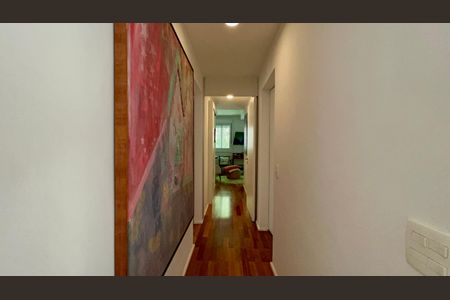 Corredor de apartamento para alugar com 2 quartos, 104m² em Cerqueira César, São Paulo