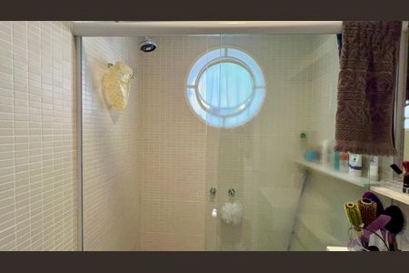 Apartamento para alugar com 104m², 2 quartos e 1 vaga Apartamento para alugar com 104m², 2 quartos e 1 vagaBanheiro da Suíte 2