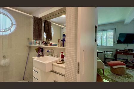 Apartamento para alugar com 104m², 2 quartos e 1 vaga Apartamento para alugar com 104m², 2 quartos e 1 vagaCloset da suíte 2