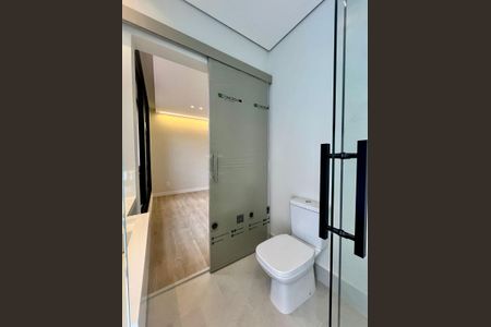 Casa de condomínio à venda com 158m², 4 quartos e 2 vagasBanheiro da Suíte