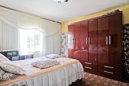 Casa à venda com 350m², 3 quartos e 4 vagasCasa 2 - quarto