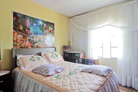 Casa à venda com 350m², 3 quartos e 4 vagasCasa 2 - quarto