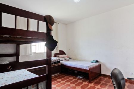 Casa à venda com 350m², 3 quartos e 4 vagasQuarto