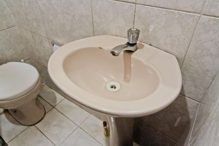 Casa à venda com 350m², 3 quartos e 4 vagasBanheiro da Suíte