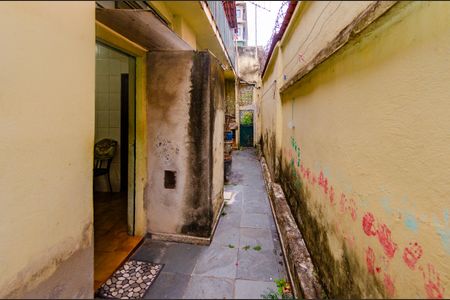 Casa à venda com 220m², 4 quartos e 2 vagas Casa à venda com 220m², 4 quartos e 2 vagasÁrea de serviço