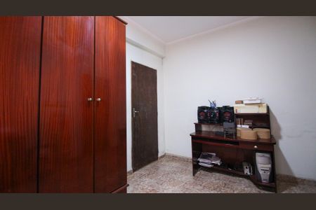 Casa à venda com 165m², 3 quartos e 1 vaga