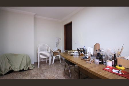 Casa à venda com 165m², 3 quartos e 1 vaga