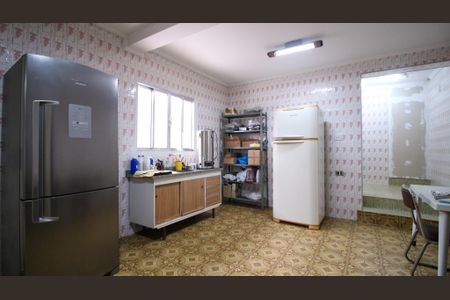 Casa à venda com 165m², 3 quartos e 1 vaga