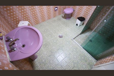 Casa à venda com 165m², 3 quartos e 1 vaga