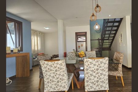 Casa à venda com 250m², 3 quartos e 4 vagas Casa à venda com 250m², 3 quartos e 4 vagasFoto 10