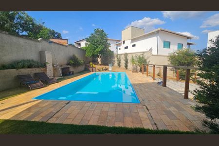 Casa à venda com 250m², 3 quartos e 4 vagas Casa à venda com 250m², 3 quartos e 4 vagasFoto 20