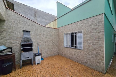 Casa à venda com 157m², 3 quartos e 2 vagas Casa à venda com 157m², 3 quartos e 2 vagasÁrea - Churrasqueira e área de serviço