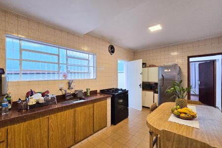 Casa à venda com 157m², 3 quartos e 2 vagas Casa à venda com 157m², 3 quartos e 2 vagasCozinha