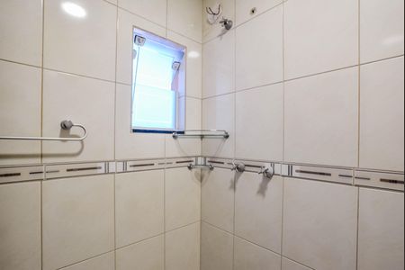 Casa para alugar com 180m², 3 quartos e 4 vagasBanheiro da Suíte 2