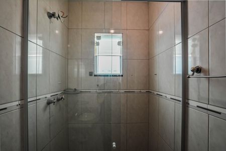 Casa para alugar com 180m², 3 quartos e 4 vagasBanheiro da Suíte 1