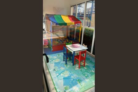 Apartamento para alugar com 64m², 3 quartos e 1 vaga Apartamento para alugar com 64m², 3 quartos e 1 vagaÁrea Comum - Playground