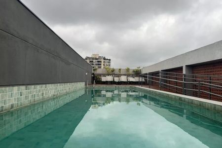 Studio à venda com 27m², 1 quarto e sem vagaPiscina