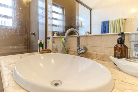 Apartamento para alugar com 90m², 2 quartos e sem vagaBanheiro