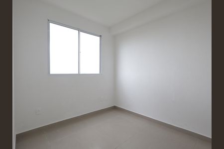 Quarto 1 de apartamento para alugar com 2 quartos, 32m² em Vila Suzana, São Paulo