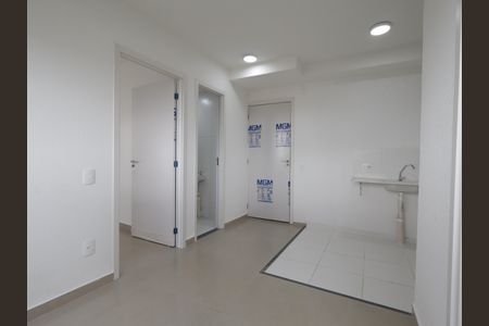Sala de apartamento para alugar com 2 quartos, 32m² em Vila Suzana, São Paulo