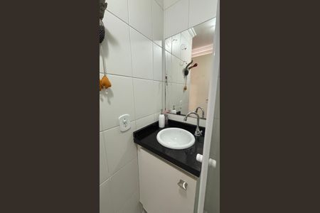 Apartamento à venda com 75m², 3 quartos e 2 vagas Apartamento à venda com 75m², 3 quartos e 2 vagasBanheiro da Suíte