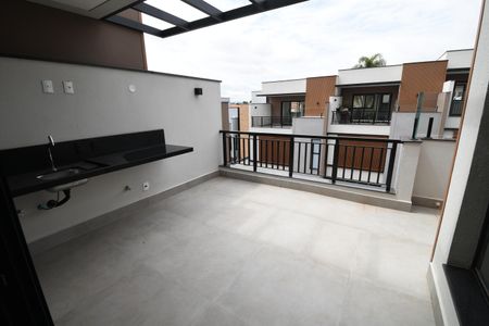 Casa de condomínio à venda com 158m², 3 quartos e 2 vagasVaranda