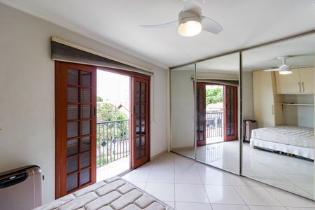 Casa à venda com 200m², 3 quartos e 4 vagasSuíte