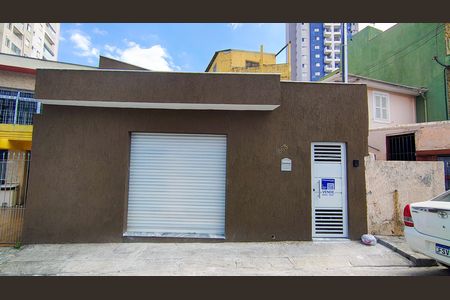 Casa à venda com 149m², 1 quarto e 1 vaga Casa à venda com 149m², 1 quarto e 1 vagaFachada