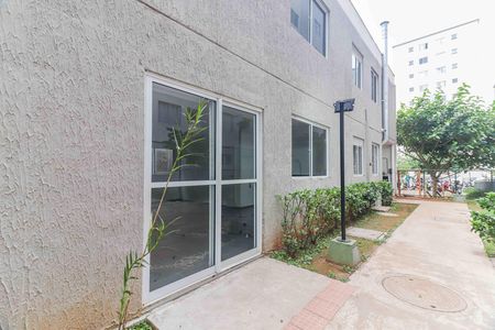 Apartamento para alugar com 39m², 2 quartos e 1 vaga Apartamento para alugar com 39m², 2 quartos e 1 vagaÁrea comum - Salão de festas
