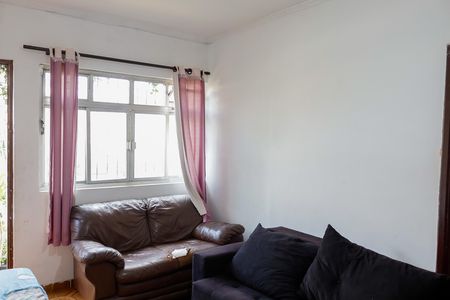 Casa à venda com 60m², 3 quartos e sem vaga Casa à venda com 60m², 3 quartos e sem vagasala