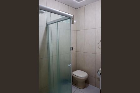 Casa à venda com 60m², 3 quartos e sem vaga Casa à venda com 60m², 3 quartos e sem vagaBanheiro