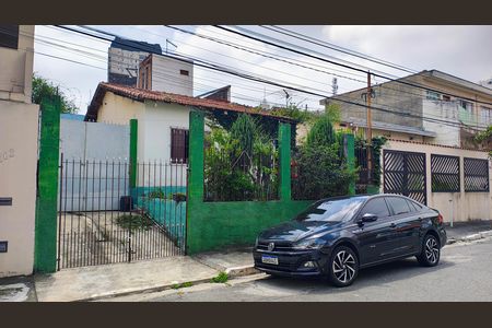 Casa à venda com 60m², 3 quartos e sem vaga Casa à venda com 60m², 3 quartos e sem vagaFachada
