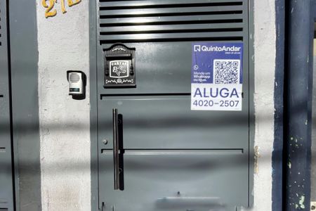 Casa para alugar com 70m², 2 quartos e sem vagaPlaquinha