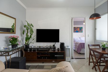 Apartamento à venda com 42m², 1 quarto e 1 vagaSala