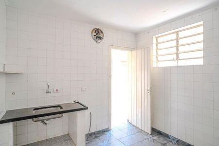 Casa à venda com 99m², 2 quartos e 2 vagasCozinha