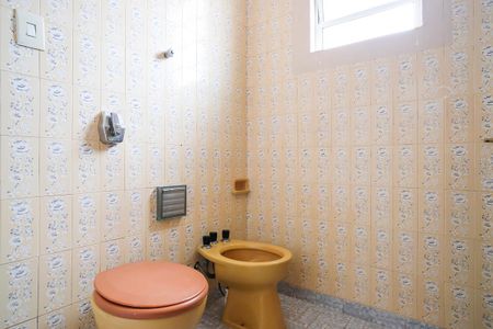 Casa à venda com 99m², 2 quartos e 2 vagasBanheiro