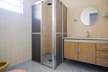 Casa à venda com 99m², 2 quartos e 2 vagasBanheiro