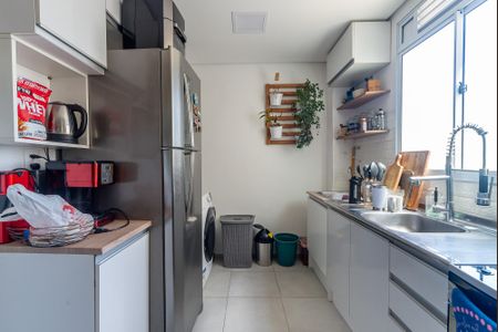 cozinha de apartamento para alugar com 2 quartos, 40m² em Cecília, Viamão
