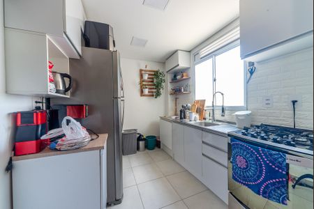 Cozinha de apartamento para alugar com 2 quartos, 40m² em Cecília, Viamão
