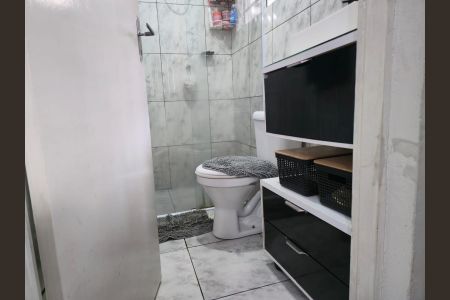 Casa à venda com 79m², 2 quartos e 8 vagasBanheiro Social