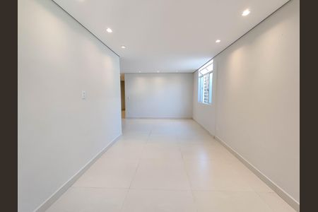 Casa à venda com 420m², 4 quartos e 3 vagasSala