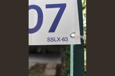 Casa à venda com 420m², 3 quartos e 3 vagas Casa à venda com 420m², 3 quartos e 3 vagasPlaca SSLX-63