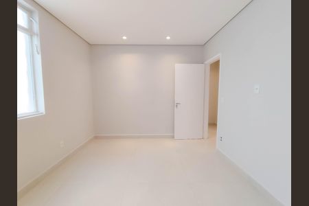 Casa à venda com 420m², 4 quartos e 3 vagasSuite 2