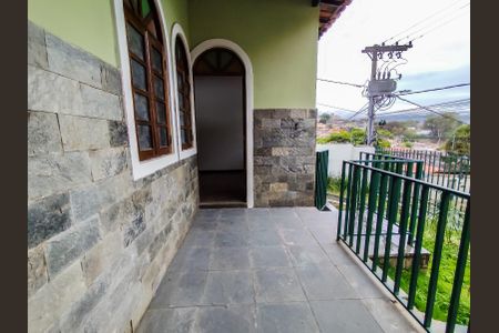 Casa à venda com 420m², 3 quartos e 4 vagasVaranda